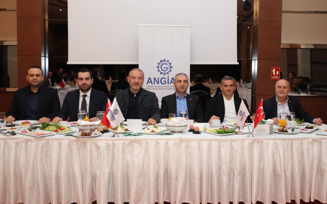 İnşaat ve Tedarikçileri Komisyonu üyelerimiz kahvaltıda buluştu