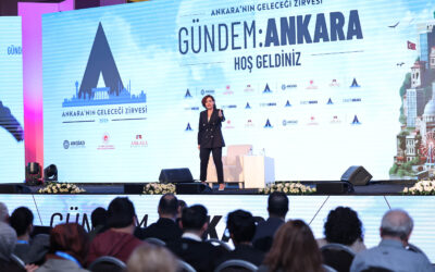 Gazeteci Özlem Gürses öğrencilerle buluştu